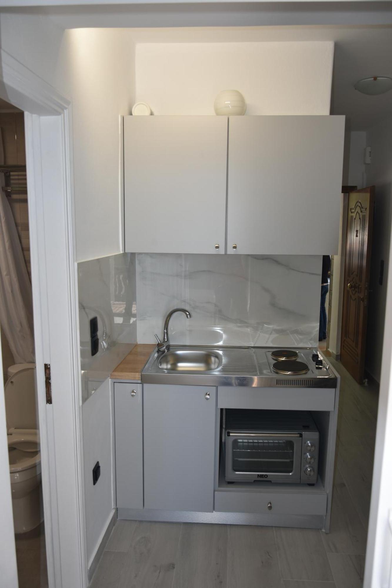 Poros Town Lions 2 Studios & Apartments, Poros Island. מראה חיצוני תמונה