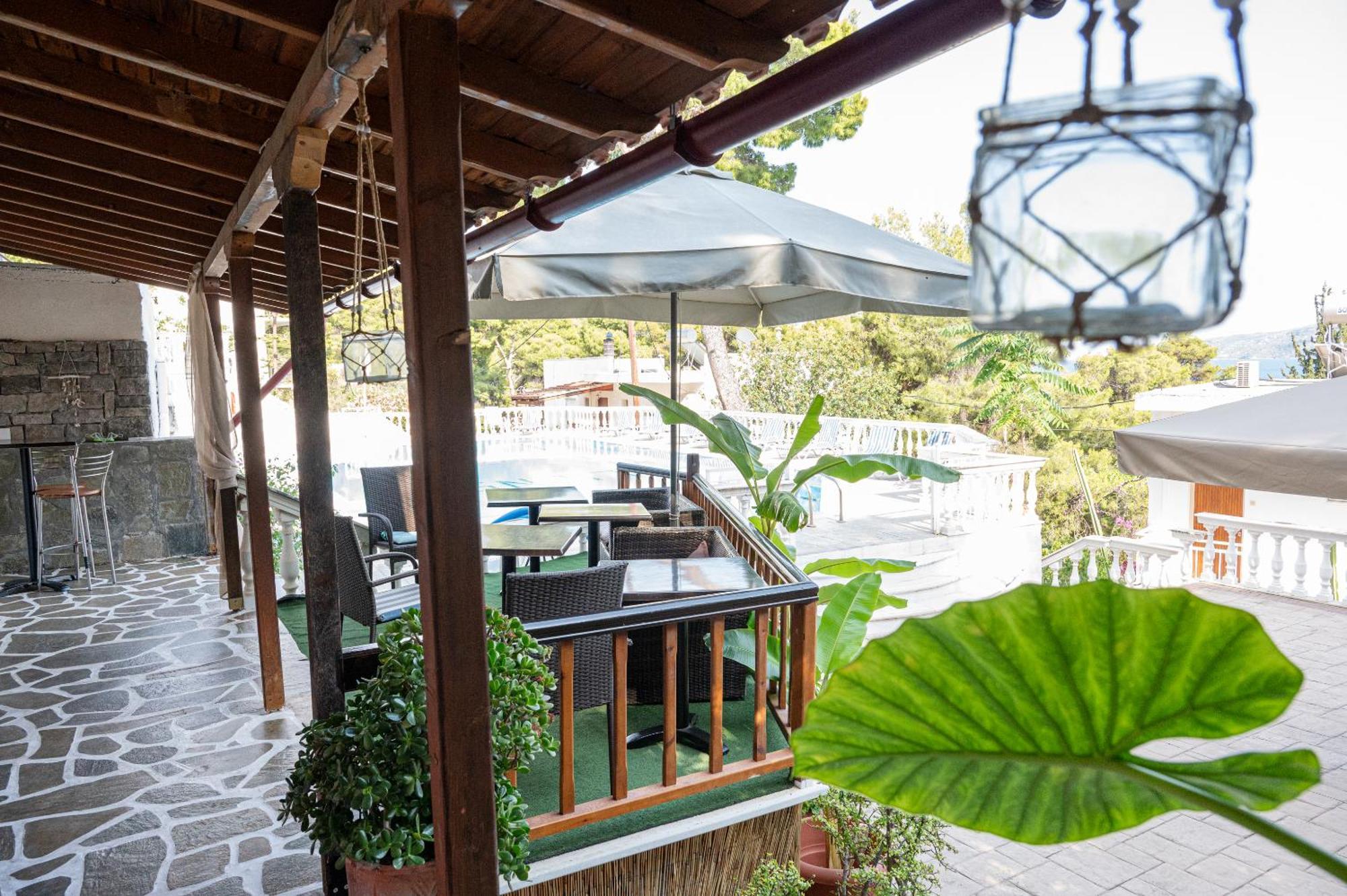 Poros Town Lions 2 Studios & Apartments, Poros Island. מראה חיצוני תמונה