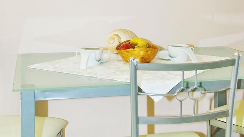 Poros Town Lions 2 Studios & Apartments, Poros Island. מראה חיצוני תמונה